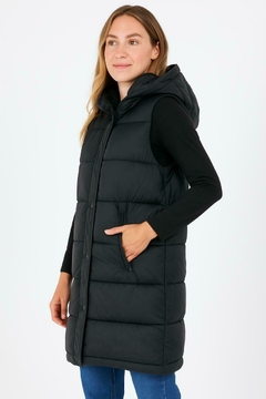 Chaleco largo con capucha y piel en interior. Importado. Calidad premium. - comprar online