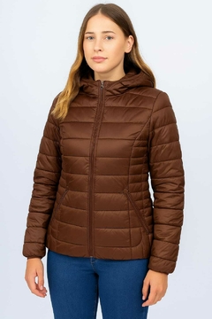 Campera importada, marca Booty, con piel interna. Calidad premium.