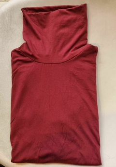 Polera básica de modal viscosa. - Proverbio