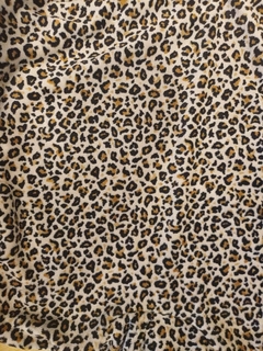 Imagen de Buzo de corderito, suave. Animal print. Calidad premium.
