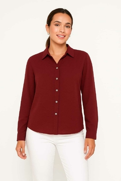 Imagen de Camisa de crepe, clásica.