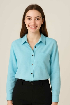 Camisa de lino, con bolsillo lateral y con manga regulable. - tienda online