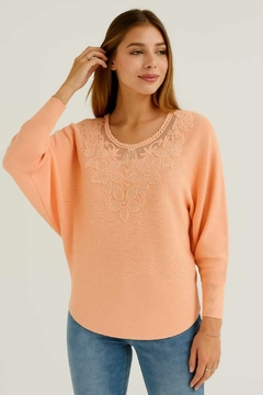 Sweaters de bremer liviano, con diferentes diseños de strass y calados. Importados. Calidad premium. - tienda online