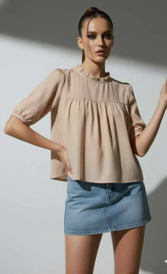 Camisola de lino rústico, con guardas verticales labradas. Oversize. en internet