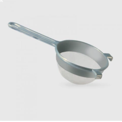 Colador Plastico con Malla Metalica 10 cm - Ref : A4220530