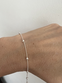 Pulsera bolitas