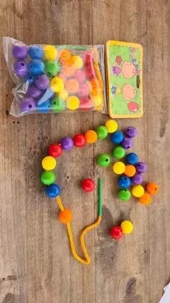 ENHEBRADO DE BOLITAS MACIZAS (Display) x 32 piezas