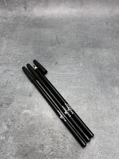 Delineado en lápiz negro - comprar online