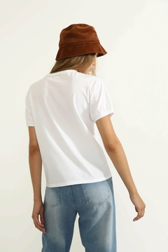 Remera STOPES Inedita - comprar online