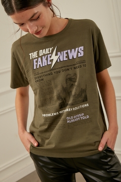 Remera FAKE Inedita - comprar online