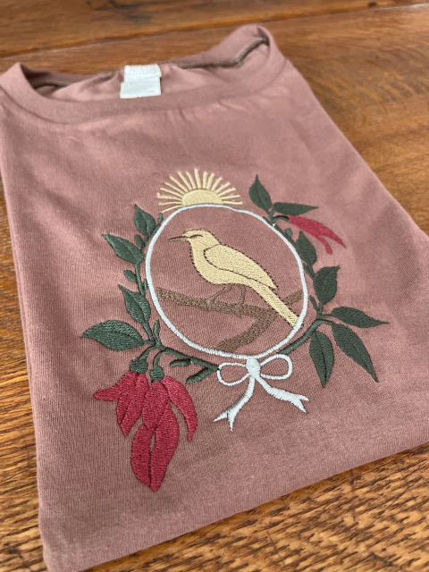 Remera Escudo