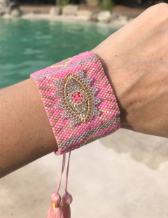 PULSERA ROSADA OJO PROTECTOR en internet