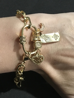 Pulsera amuletos corazón