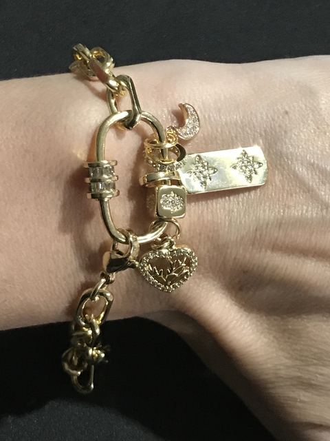 Pulsera amuletos corazón
