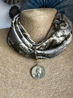 Pañuelo Reina