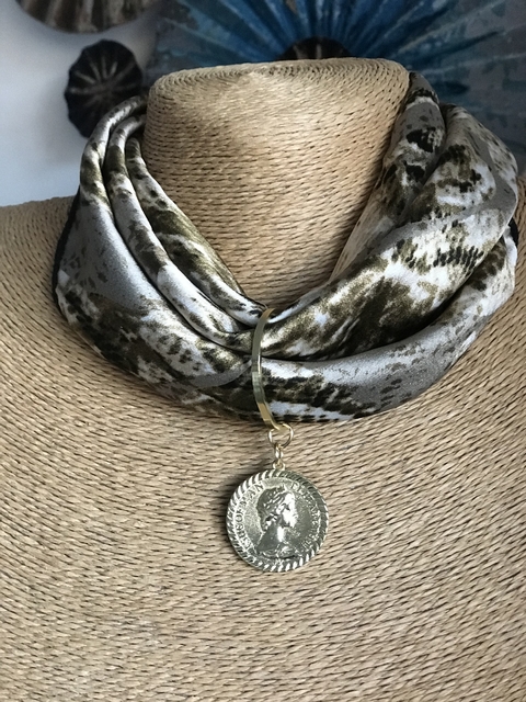 Pañuelo Reina