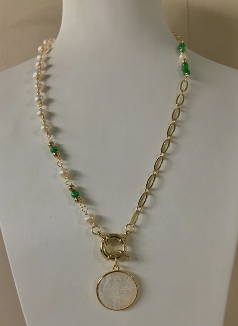 Collar San Benito exclusivo piedras verdes