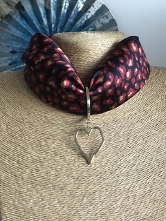 Pañuelo corazón hueco
