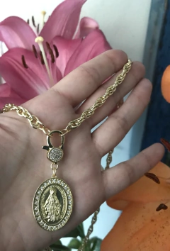 Collar Virgen de los rayos
