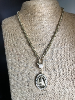 Collar Virgen de los rayos - comprar online