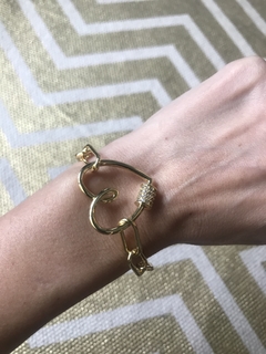 Pulsera broche corazón en internet
