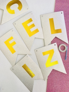 Banderin Feliz Cumple Con Gibre en internet