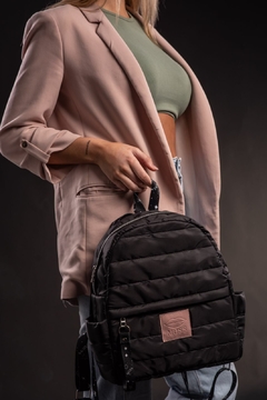 mochila BARCELONA matelasse negra - comprar online