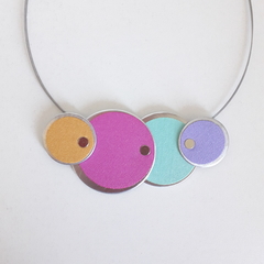 Collar Renata en internet