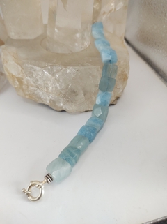 Pulseira água marinha pastilha natural - luzdeprata