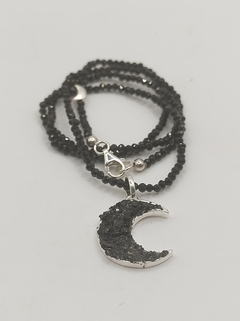 Choker lua com turmalina negra