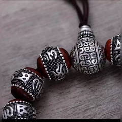 pulseira tibetana prata e sândalo vermelho