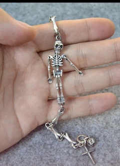 pulseira skull na internet