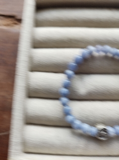 Pulseira de quartzo azul e prata na internet