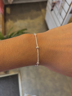 Pulsera pelotitas - comprar online