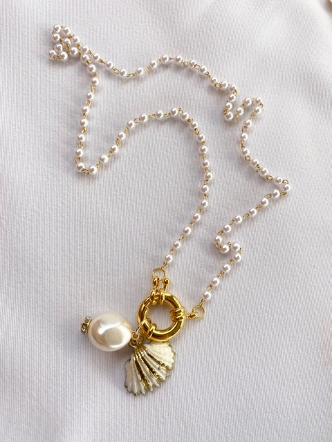 colar Pérolas e Concha
