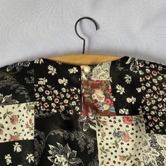Imagem do blusa portrait flowers - M