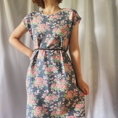 vestido floral com bolsos - M - comprar online
