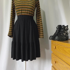 saia preta rodada - 40/42 - Roupas, decoração e acessórios VINTAGE - Legado Brechó
