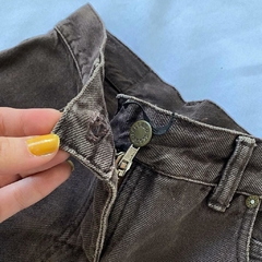 mom jeans vintage marrom - 38 - Roupas, decoração e acessórios VINTAGE - Legado Brechó