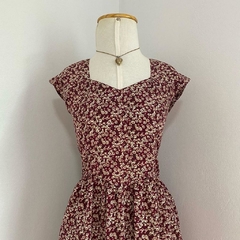 vestidinho floral bordô - PP/P na internet