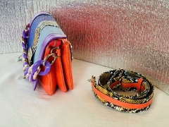 Imagen de COLECCIÓN CARTERA DONNA: MODELO: “DONNA MELINA” (violeta, azules y naranja) de 5 cueros diferentes.