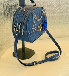 COLECCION MIMIS MODELO “TRIXI” croco azul cadenas - Támesis&Co.