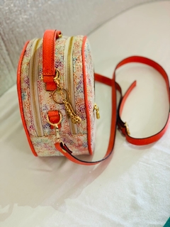 CARTERA PINTADA A MANO ALZADA Y BORDADA MODELO:”ORIGEN” - tienda online