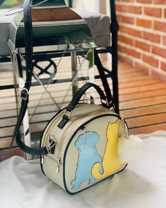 Cartera de cuero Modelo “PAZ”. en internet