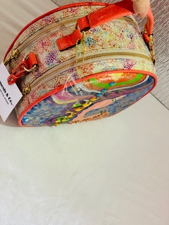 CARTERA PINTADA A MANO ALZADA Y BORDADA MODELO:”ORIGEN” - tienda online