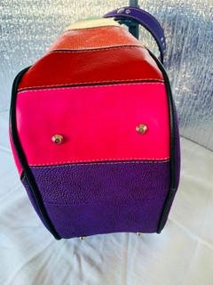 Imagen de Cartera Media Luna con manijas. Modelo “CORINNA”.-