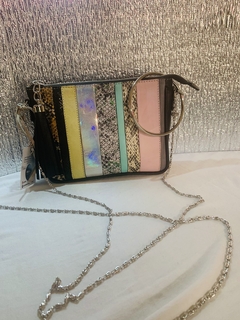 Carteras Capsulas edición Especial MODELO “LARA”.- multicolor con negro.