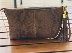 CARTERA DE CUERO DE VÍBORA SOBRE “INDIA” (Ocre) en internet