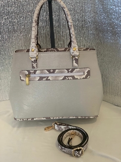 CARTERA DE CROCO Y VÍBORA, MODELO: “MILAN”.- en internet
