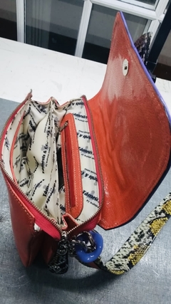 COLECCIÓN CARTERA DONNA: MODELO: “DONNA MELINA” (violeta, azules y naranja) de 5 cueros diferentes. - tienda online